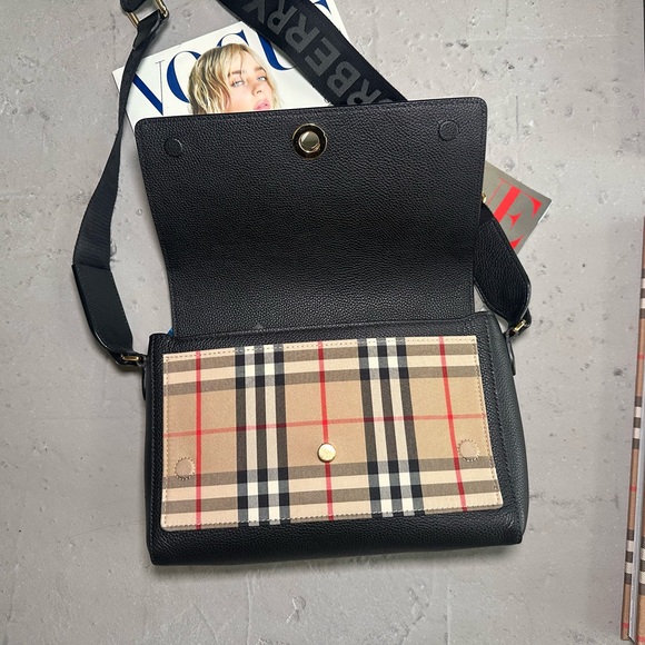 Burberry crossbody NOTE bag Vintage Check / Leather in Black preowned - Picture 13 of 16
